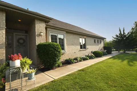 Exterior - 21809 Tower Bridge Dr, Mokena, IL 60448 photo 3 of 6