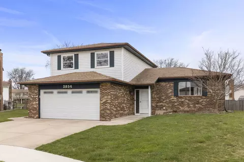 2054 Vantage St, Woodridge, IL 60517
