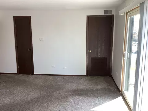 Living - 6019 S Archer Ave #2S, Chicago, IL 60638 photo 1 of 4