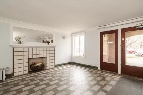 843 E Drexel Sq #1, Chicago, IL 60615 photo 2