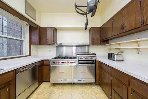 843 E Drexel Sq #1, Chicago, IL 60615 photo 12