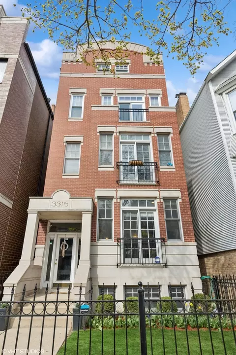 3316 N Kenmore Ave #1, Chicago, IL 60657