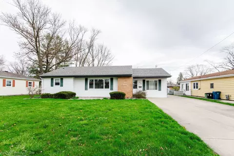 536 Evergreen Ln, Bradley, IL 60915