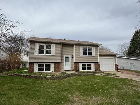 4542 Cromwell Ct, Loves Park, IL 61111
