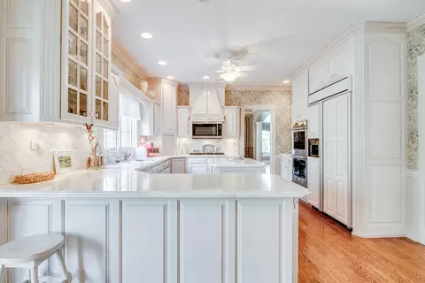 701 Kenmare Dr, Burr Ridge, IL 60527 photo 15
