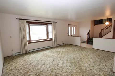 Living - 10215 Main St, Hebron, IL 60034 photo 1 of 2