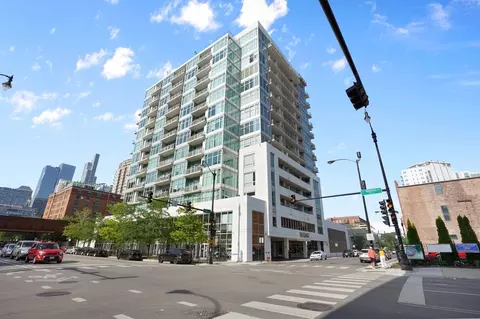 50 E 16th St #613, Chicago, IL 60616