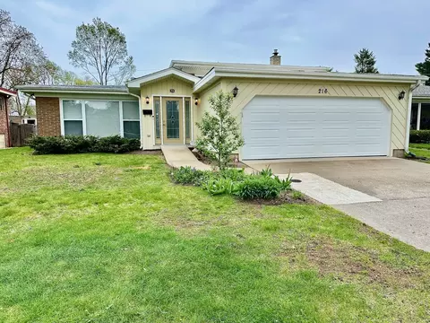 216 Sunset Dr, Wilmette, IL 60091