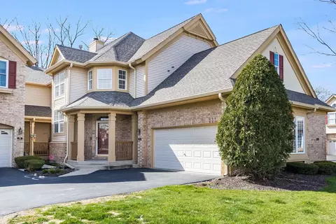 74 Spyglass Cir, Palos Heights, IL 60463