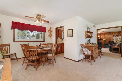 Dining - 34 Pembrook Cir, Bloomington, IL 61704 photo 1 of 3