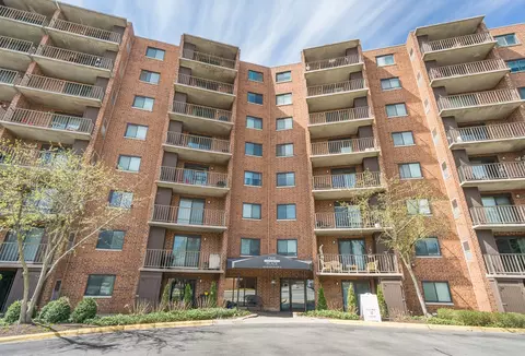 1 Bloomingdale Pl #507, Bloomingdale, IL 60108