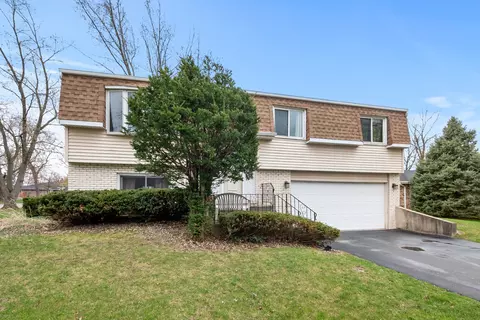 8509 Hemlock St, Orland Park, IL 60462