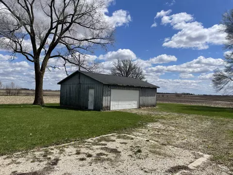 2940 E 5000 Rd, Bourbonnais, IL 60914 photo 17