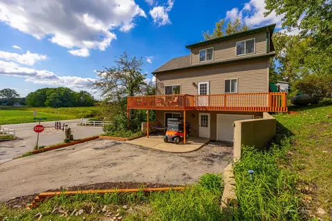 101 Dogwood Ln, Wilmington, IL 60481