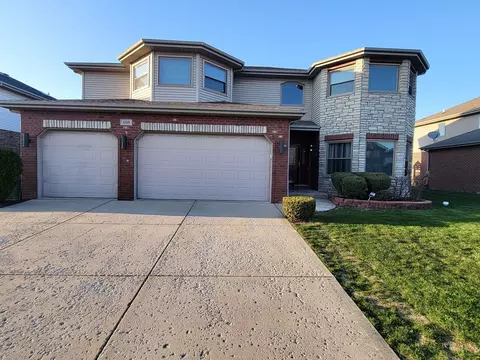 4818 Summerhill Dr, Country Club Hills, IL 60478