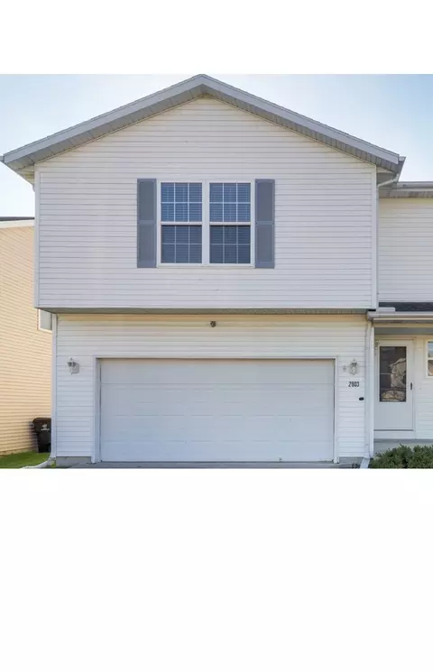 2803 Gill St #0, Bloomington, IL 61704