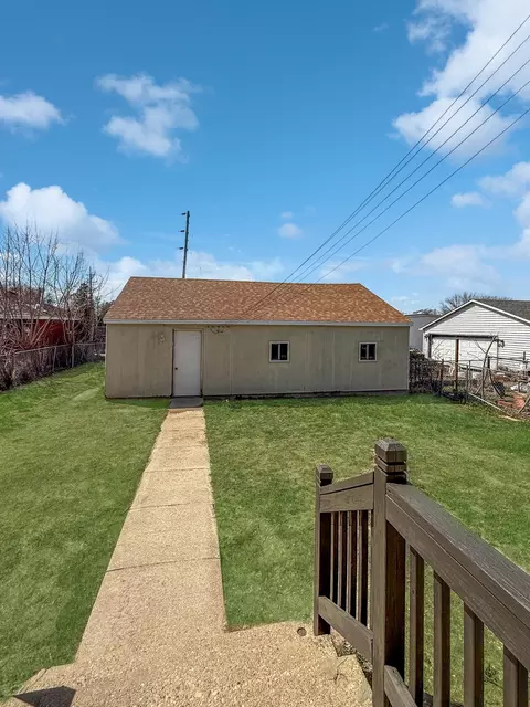 Exterior - 732 S 14th Ave, Freeport, IL 61032 photo 1 of 7
