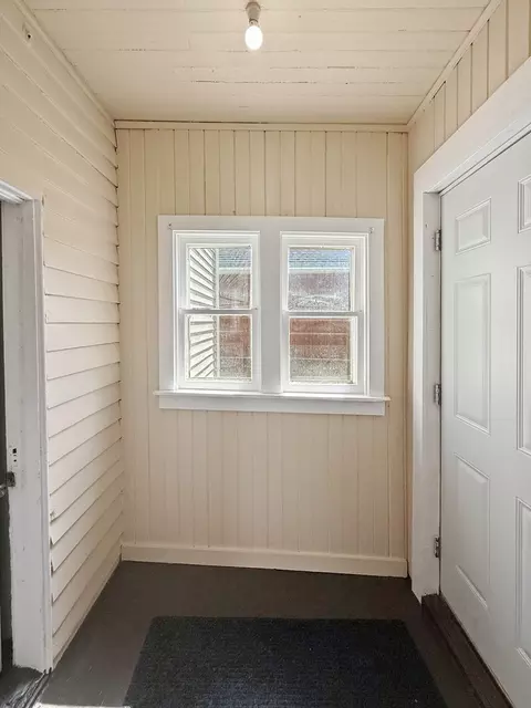 Exterior - 732 S 14th Ave, Freeport, IL 61032 photo 5 of 7