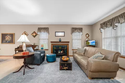 1365 Amaranth Dr, Naperville, IL 60564 photo 6