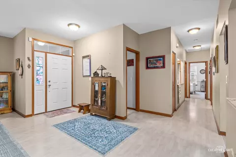 1365 Amaranth Dr, Naperville, IL 60564 photo 4