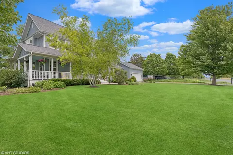 1154 Prairie Trl, Grayslake, IL 60030
