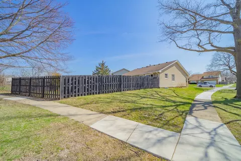 Exterior - 1972 Crescent Ln, Hoffman Estates, IL 60169 photo 2 of 12