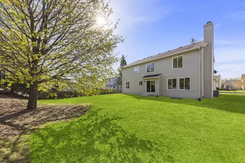311 Berkeley Dr, Bolingbrook, IL 60440 photo 3