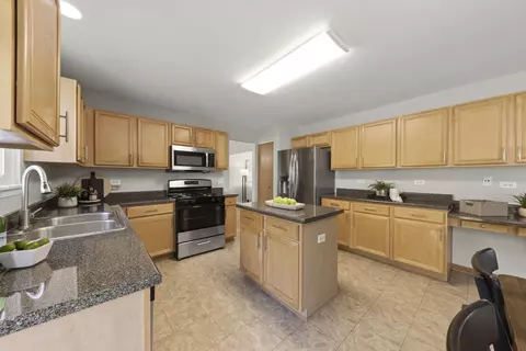 311 Berkeley Dr, Bolingbrook, IL 60440 photo 16