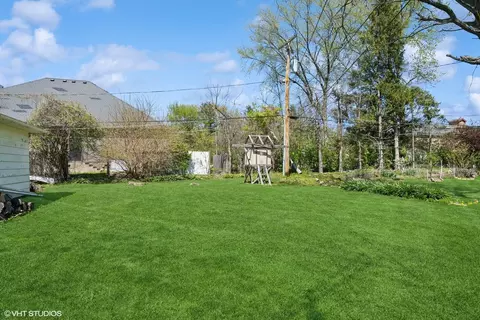 Exterior - 706 University St, Harvard, IL 60033 photo 2 of 3