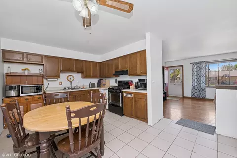 Kitchen - 706 University St, Harvard, IL 60033 photo 1 of 1