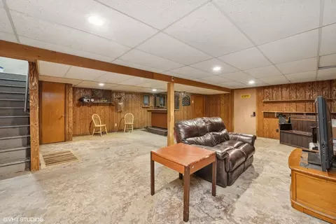 Living - 706 University St, Harvard, IL 60033 photo 3 of 3