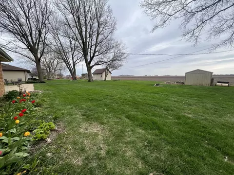 104 E Newton St, Mansfield, IL 61854 photo 39