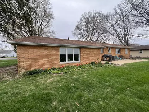 104 E Newton St, Mansfield, IL 61854 photo 37