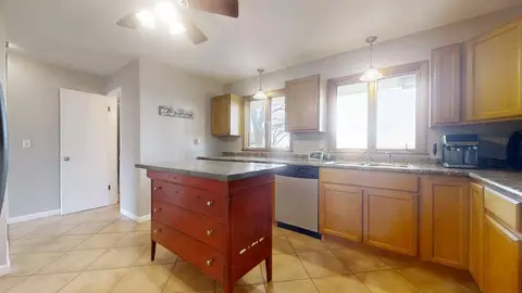 104 E Newton St, Mansfield, IL 61854 photo 10