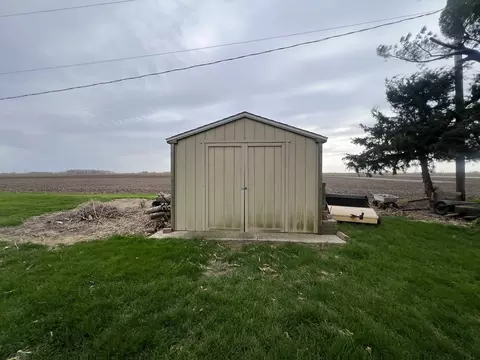 104 E Newton St, Mansfield, IL 61854 photo 41