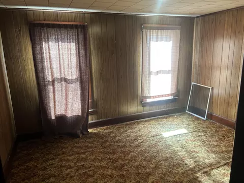 Bedroom - 2209 1st St, Peru, IL 61354 photo 4 of 6