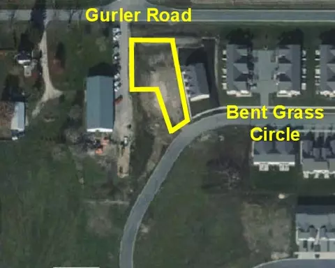 255 Bent Grass Cir, Dekalb, IL 60115