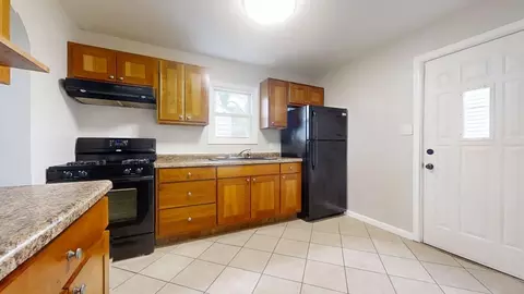 Kitchen - 32 James Rd, Rantoul, IL 61866 photo 2 of 3