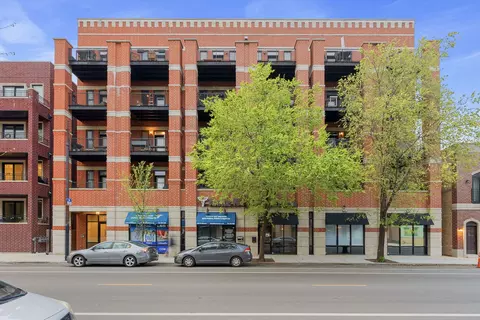 2222 W Belmont Ave #303, Chicago, IL 60618