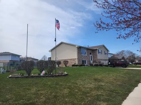 Exterior - 19394 Walnut St, Mokena, IL 60448 photo 5 of 6