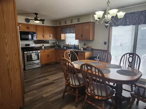Kitchen - 19394 Walnut St, Mokena, IL 60448 photo 2 of 3