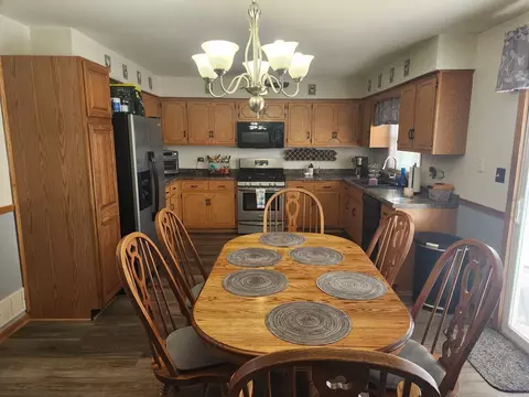 Kitchen - 19394 Walnut St, Mokena, IL 60448 photo 3 of 3