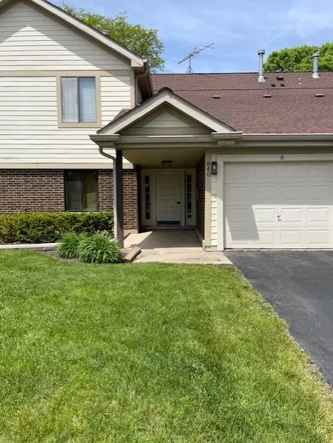 840 E Coach Rd #5, Palatine, IL 60074