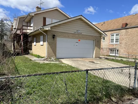 3950 Center Ave, Lyons, IL 60534