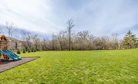 Exterior - 8001 William Dr, Willowbrook, IL 60527 photo 20 of 25