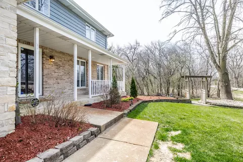 Exterior - 8001 William Dr, Willowbrook, IL 60527 photo 5 of 25