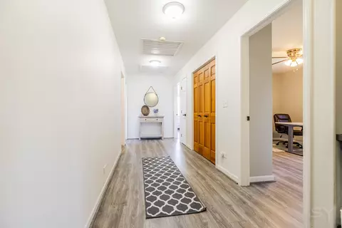 Entry Way - 8001 William Dr, Willowbrook, IL 60527 photo 4 of 5