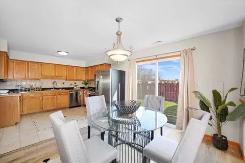 Dining - 2647 E Martha Pl, Burnham, IL 60633 photo 2 of 2