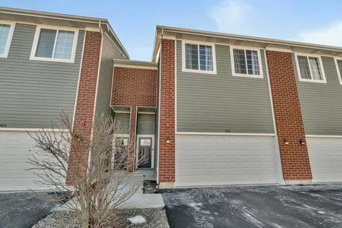 906 Gillespie Ln, Yorkville, IL 60560