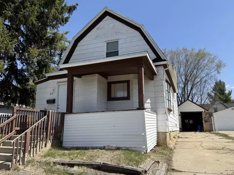 417 N Independence Ave, Rockford, IL 61101